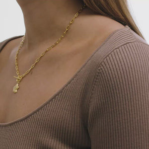 Curvy Layers T-Lock Necklace
