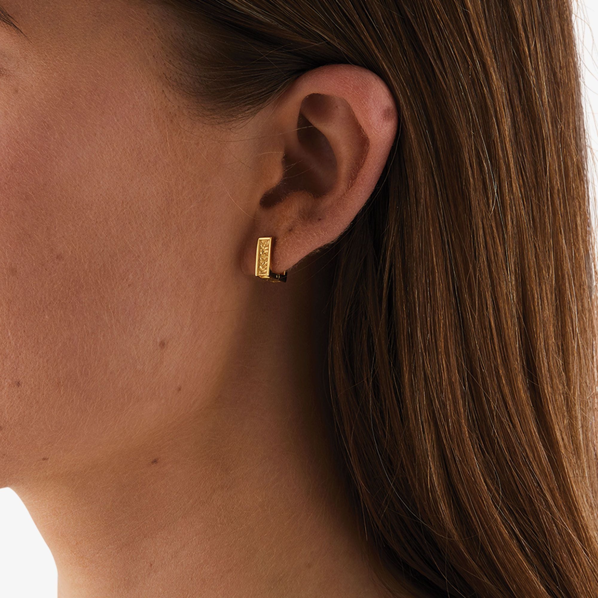 Small Square Tekstur Earrings